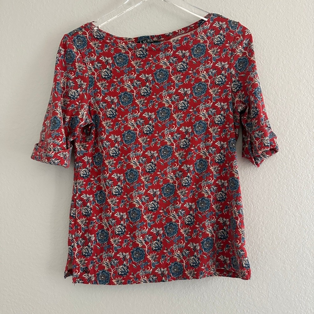 Lauren Ralph Lauren Top Women L Red Floral Boat Neck Roll Tab Sleeve Slit Hem